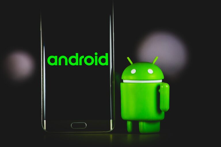 AI Ka Kamaal: Top Android UIs Jo Aapki Zindagi Aasaan Bana Denge!
