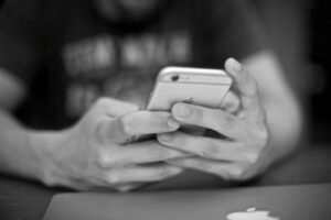 India’s Premium Smartphone Boom: Unlock a High-End Experience on Your Android, No Upgrade Needed!
